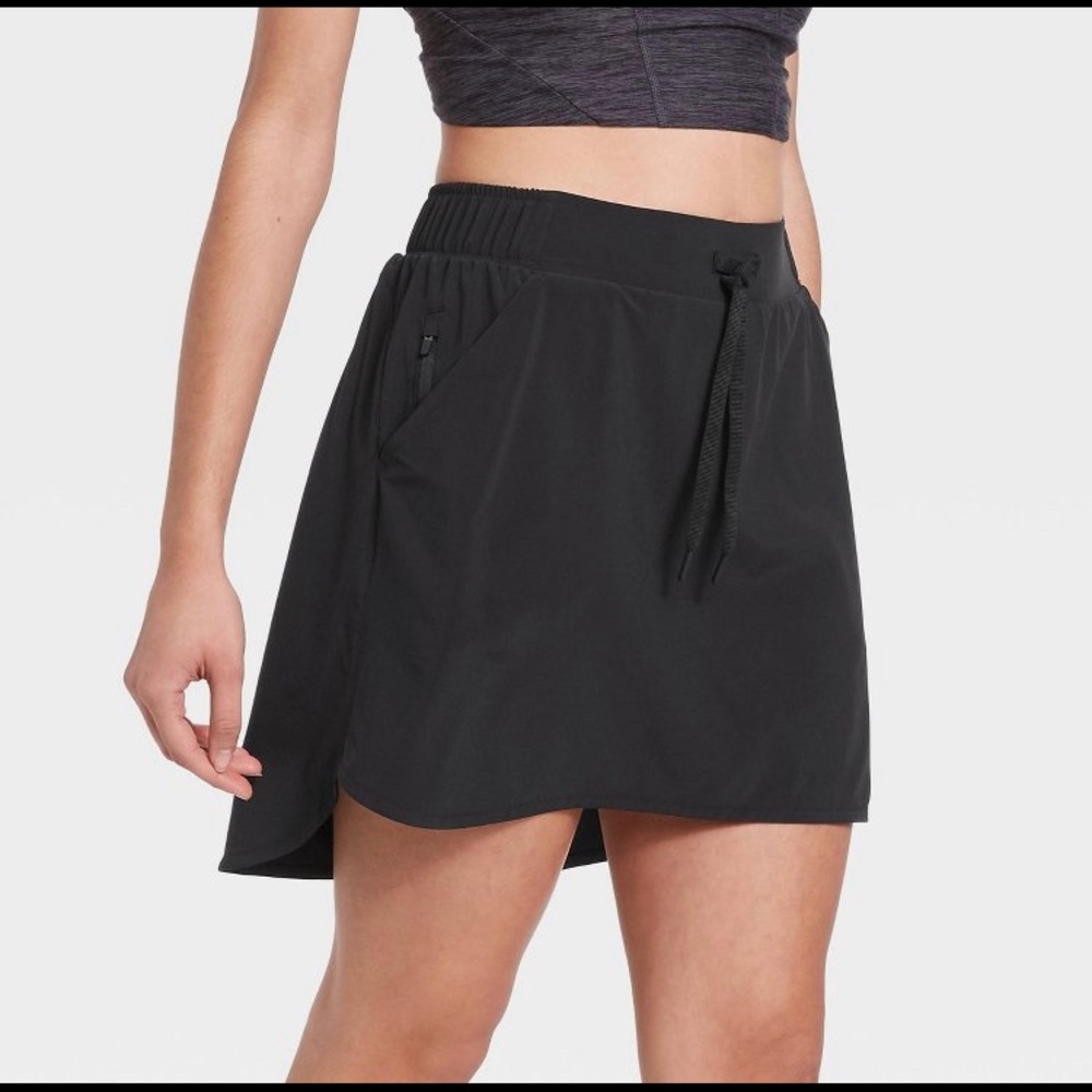 Woven skort